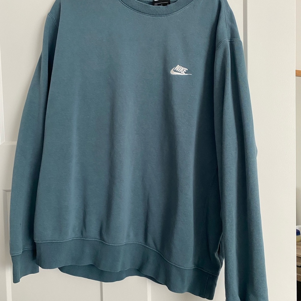 Nike Men's Blue Sweater